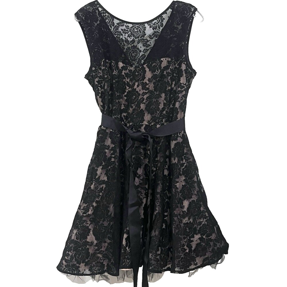 B&A By Betsy & Adam Black Lace Sleeveless Fit and Flare Dress sz 16 Runs Small